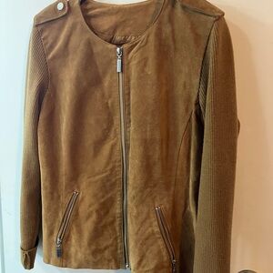 Bernardo Suede Moto Jacket – Women’s Small (4–6), Camel Tan